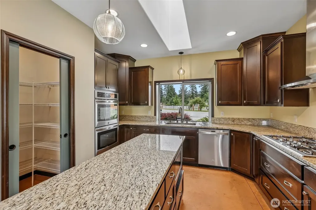 3316 280th Street NW Stanwood WA 98292