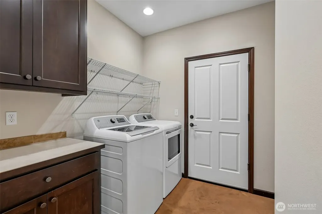 3316 280th Street NW Stanwood WA 98292