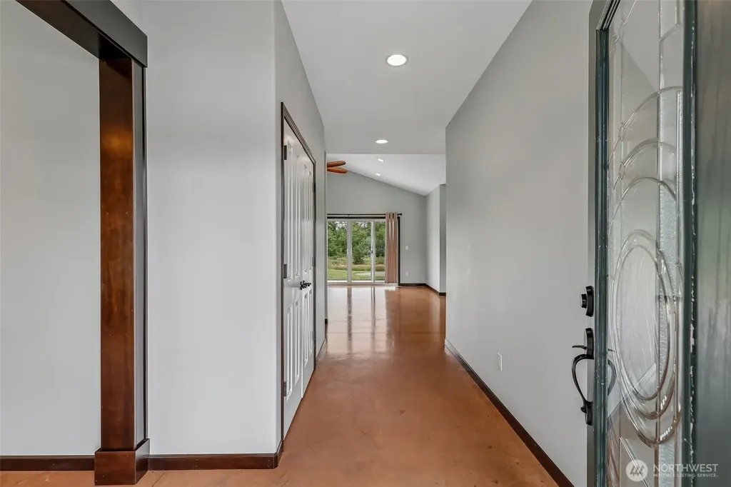 3316 280th Street NW Stanwood WA 98292