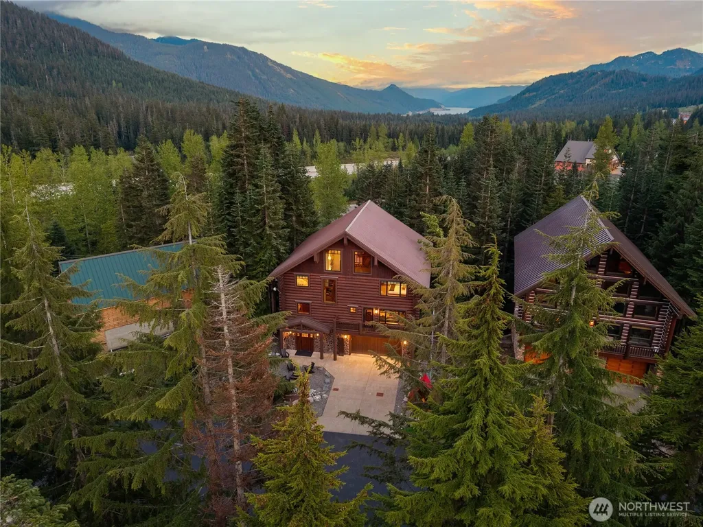 6 Summit Way Snoqualmie Pass WA 98068