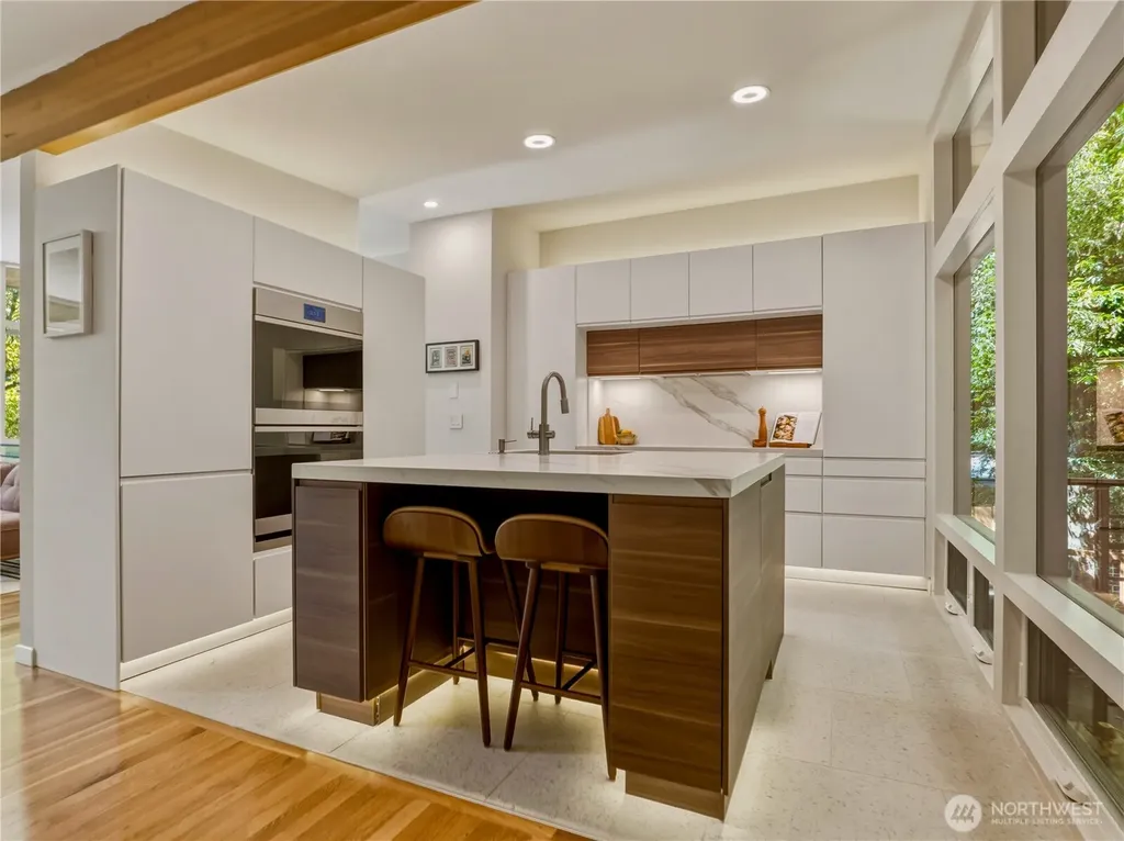 17128 2nd Avenue SW Normandy Park WA 98166