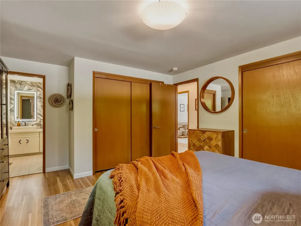 17128 2nd Avenue SW Normandy Park WA 98166