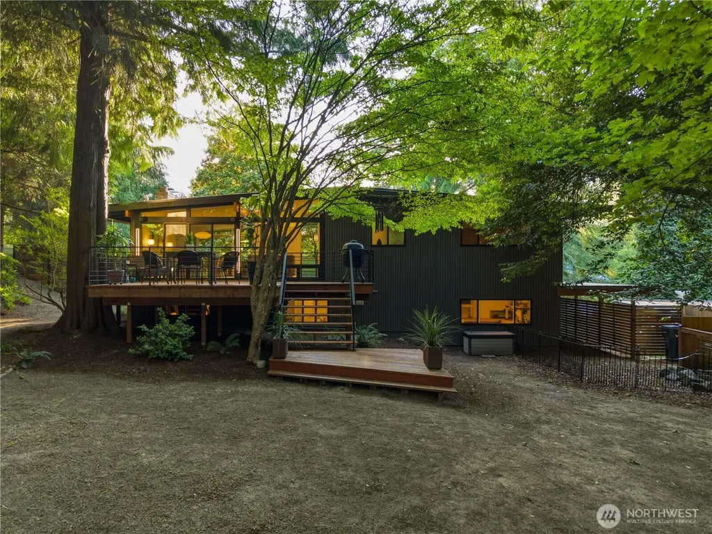 17128 2nd Avenue SW Normandy Park WA 98166