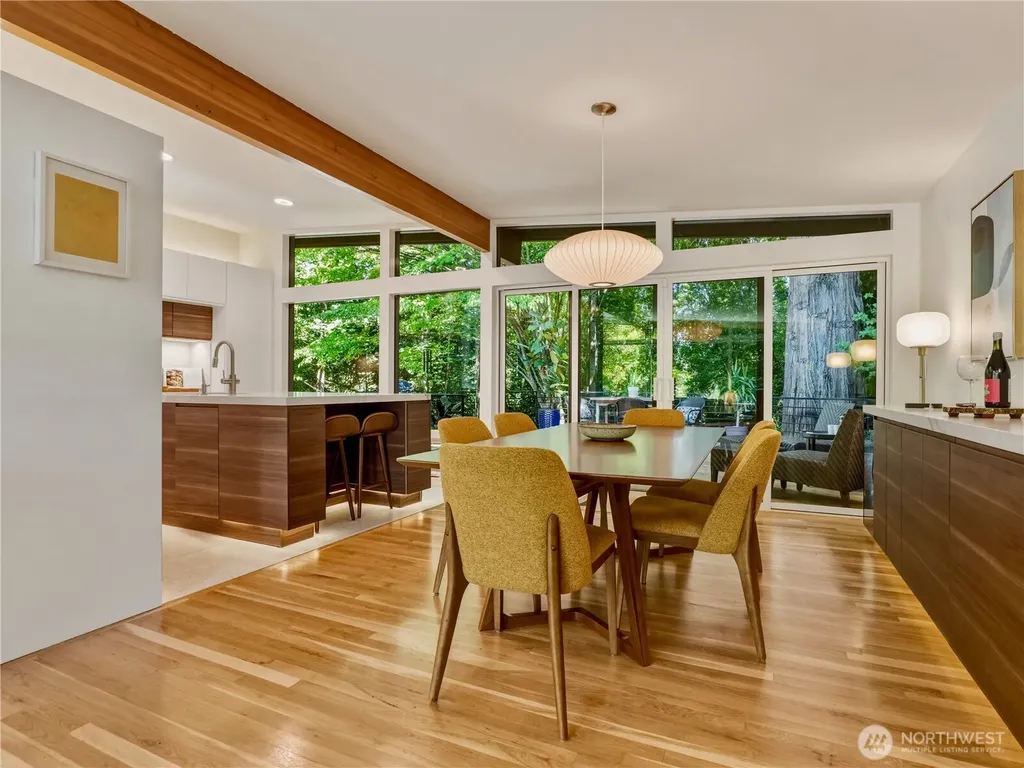 17128 2nd Avenue SW Normandy Park WA 98166