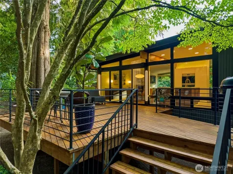 17128 2nd Avenue SW Normandy Park WA 98166