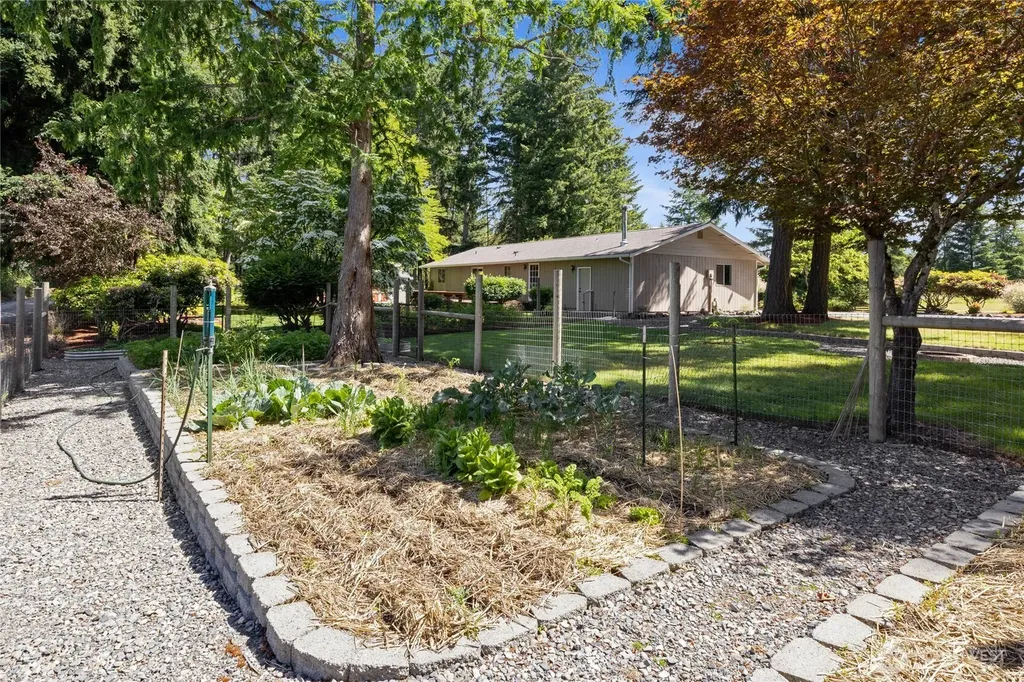 4813 338th Street E Eatonville WA 98328