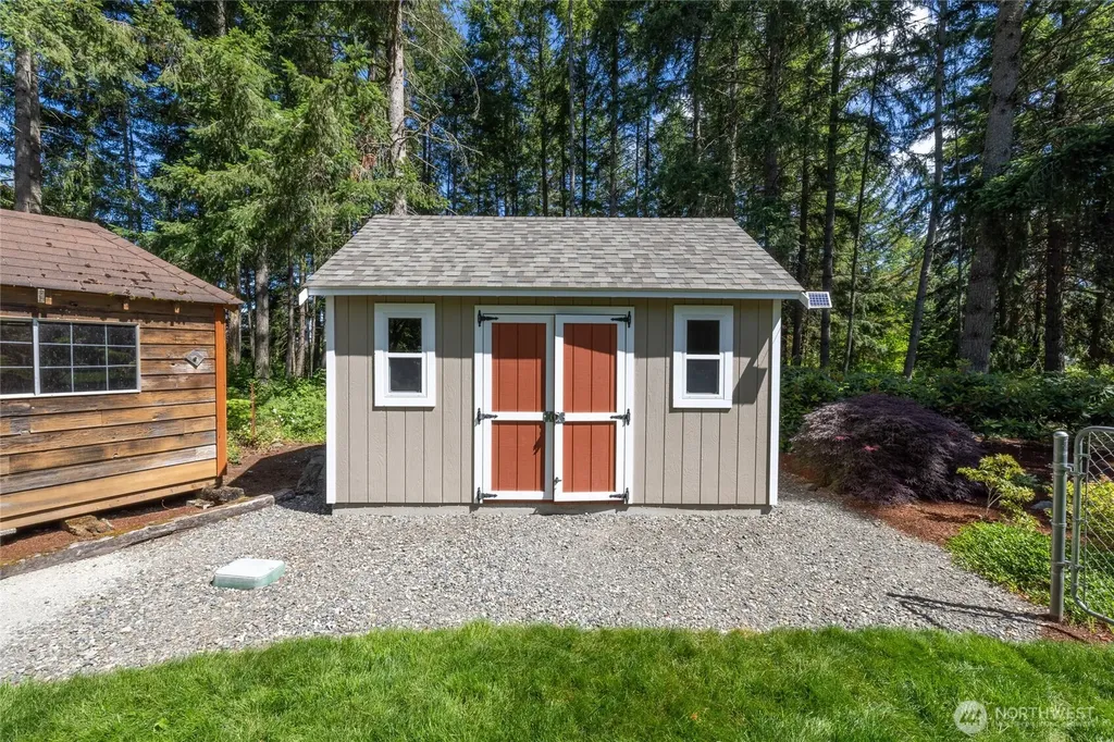 4813 338th Street E Eatonville WA 98328
