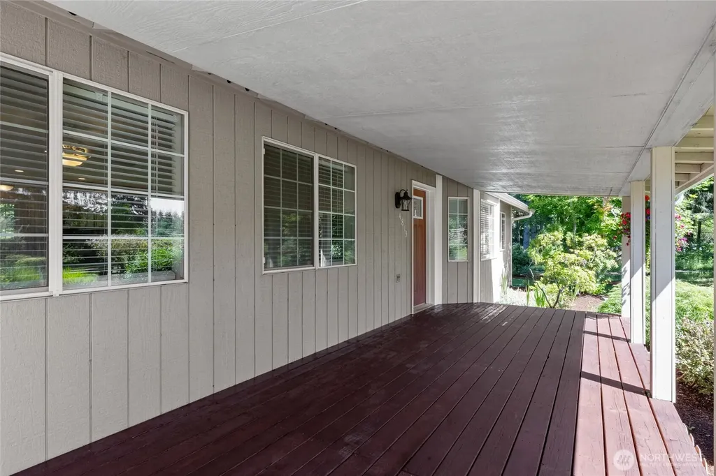 4813 338th Street E Eatonville WA 98328