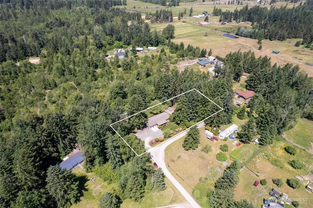 4813 338th Street E Eatonville WA 98328