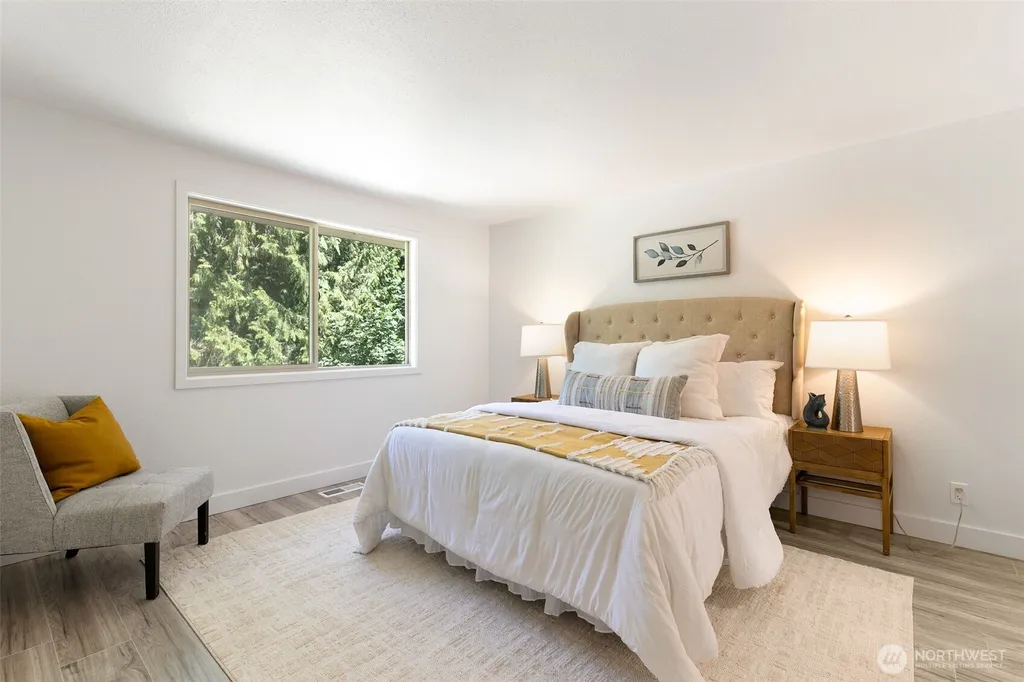 5769 Blakely Avenue NE Bainbridge Island WA 98110
