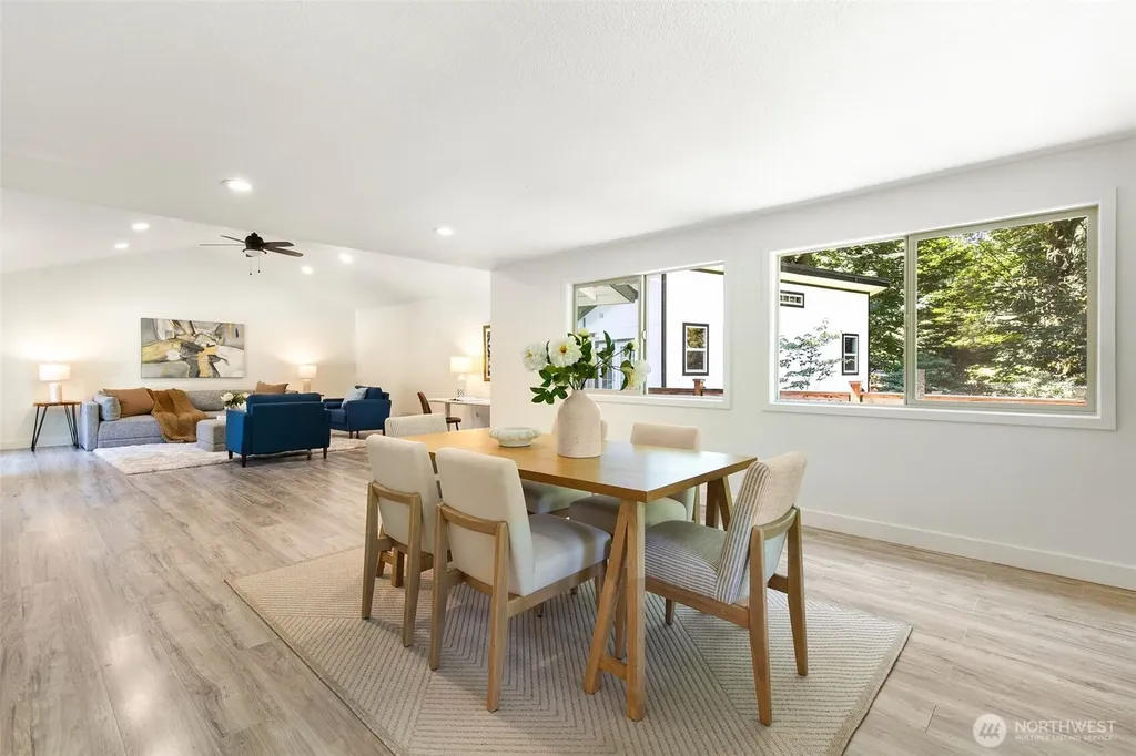 5769 Blakely Avenue NE Bainbridge Island WA 98110