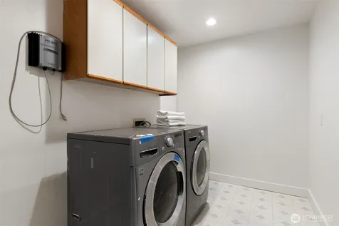 5769 Blakely Avenue NE Bainbridge Island WA 98110