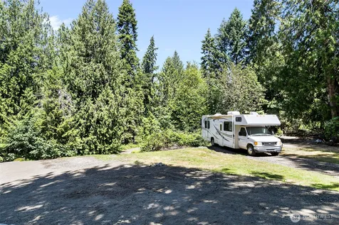 5769 Blakely Avenue NE Bainbridge Island WA 98110
