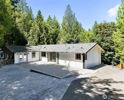 5769 Blakely Avenue NE Bainbridge Island WA 98110