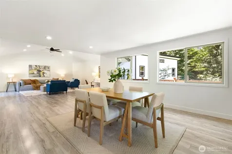 5769 Blakely Avenue NE Bainbridge Island WA 98110