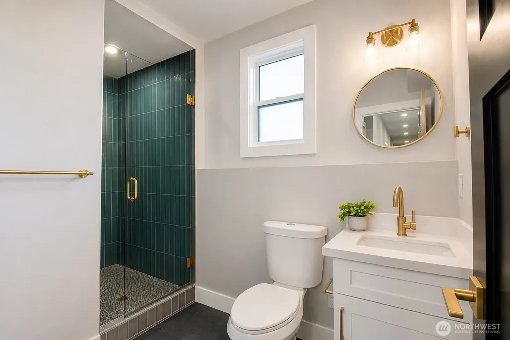 510 223rd Street SW Bothell WA 98021