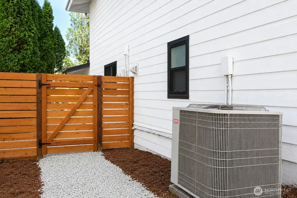 510 223rd St Street SW Bothell WA 98021