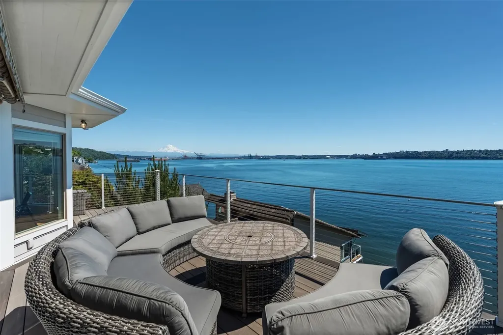 508 Klapache Avenue NE Tacoma WA 98422