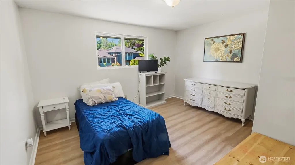 18427 Homeview Drive Edmonds WA 98026