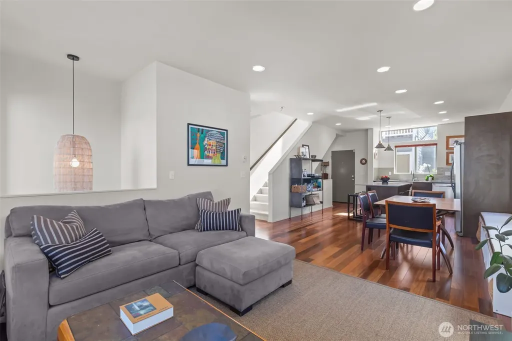 161 23rd Avenue Seattle WA 98122