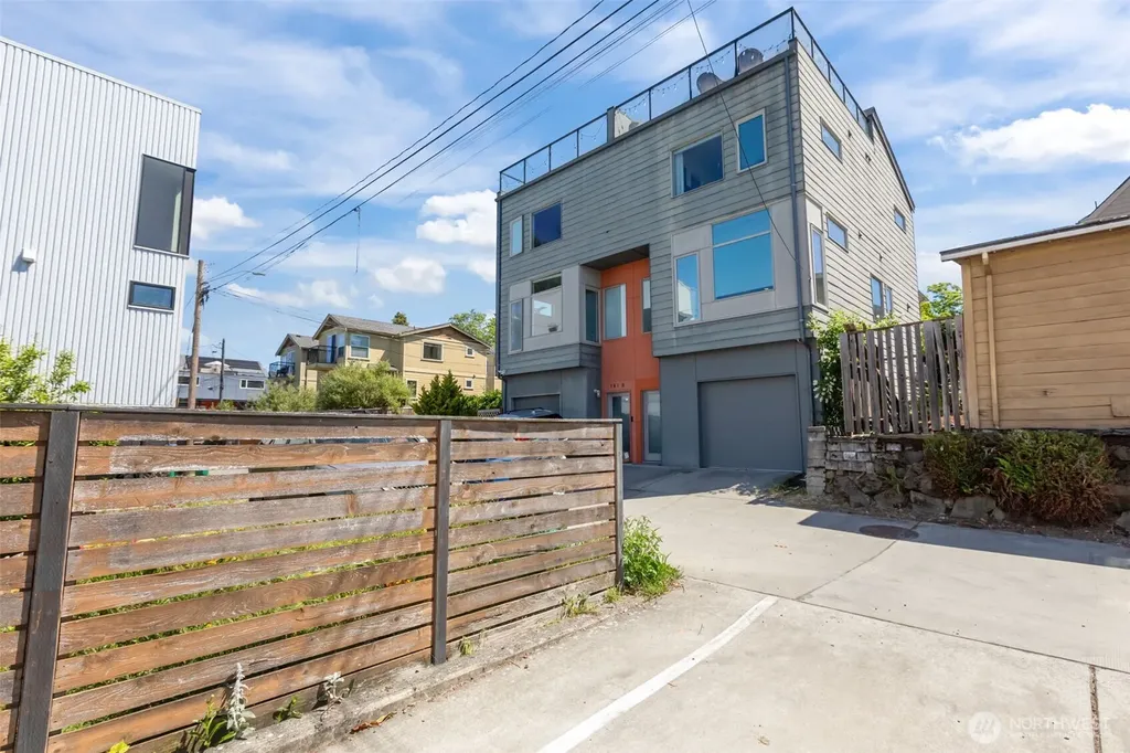 161 23rd Avenue Seattle WA 98122