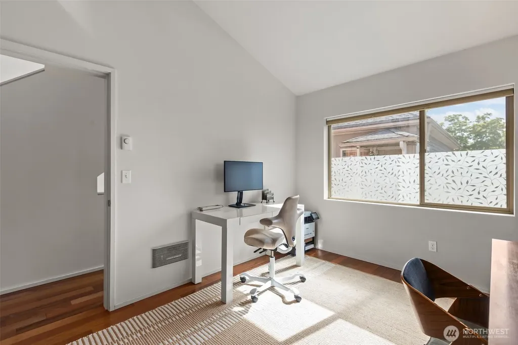 161 23rd Avenue Seattle WA 98122