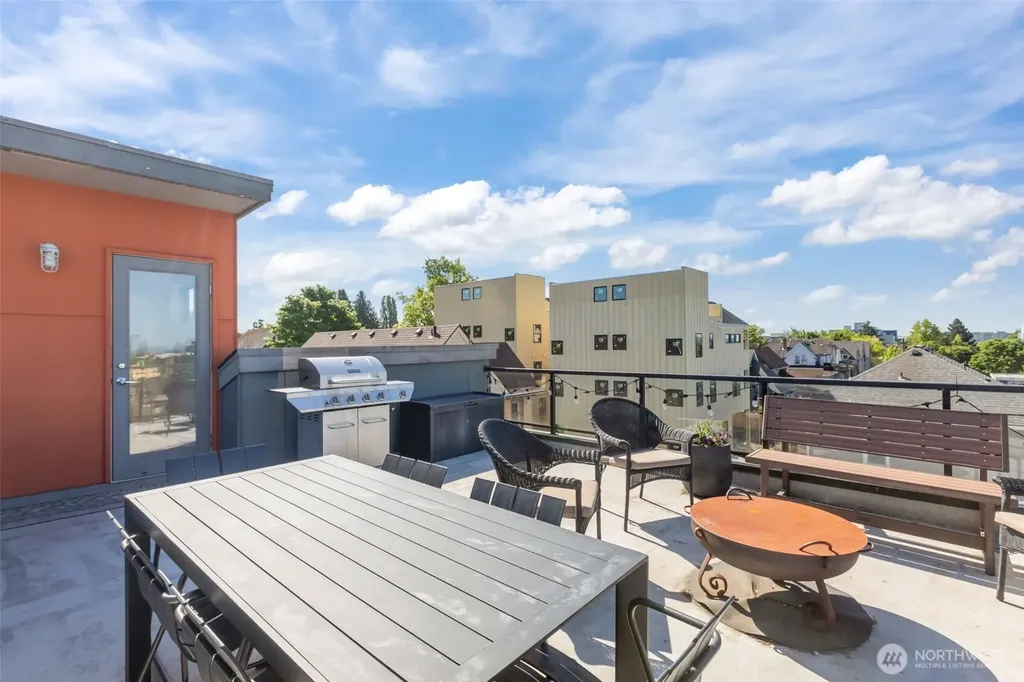 161 23rd Avenue Seattle WA 98122