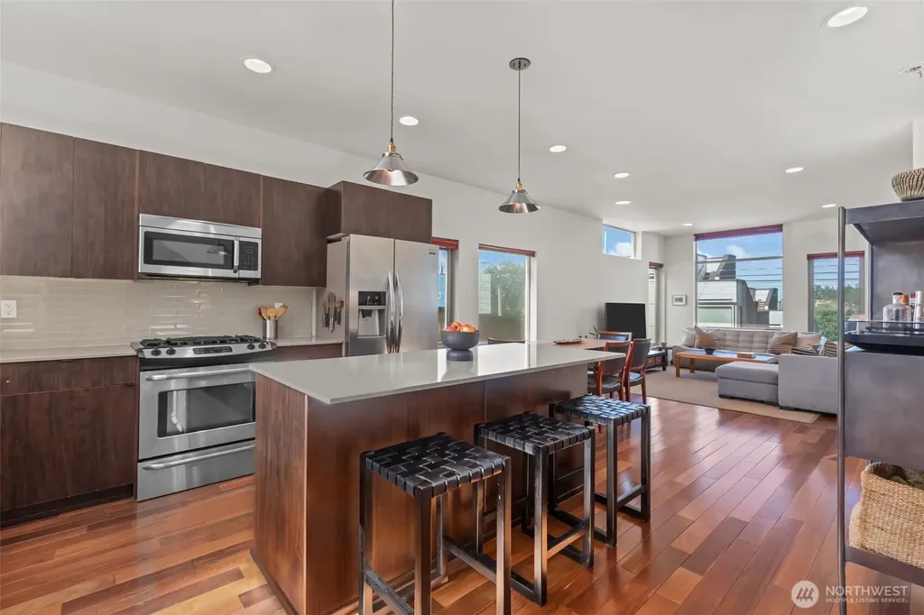 161 23rd Avenue Seattle WA 98122