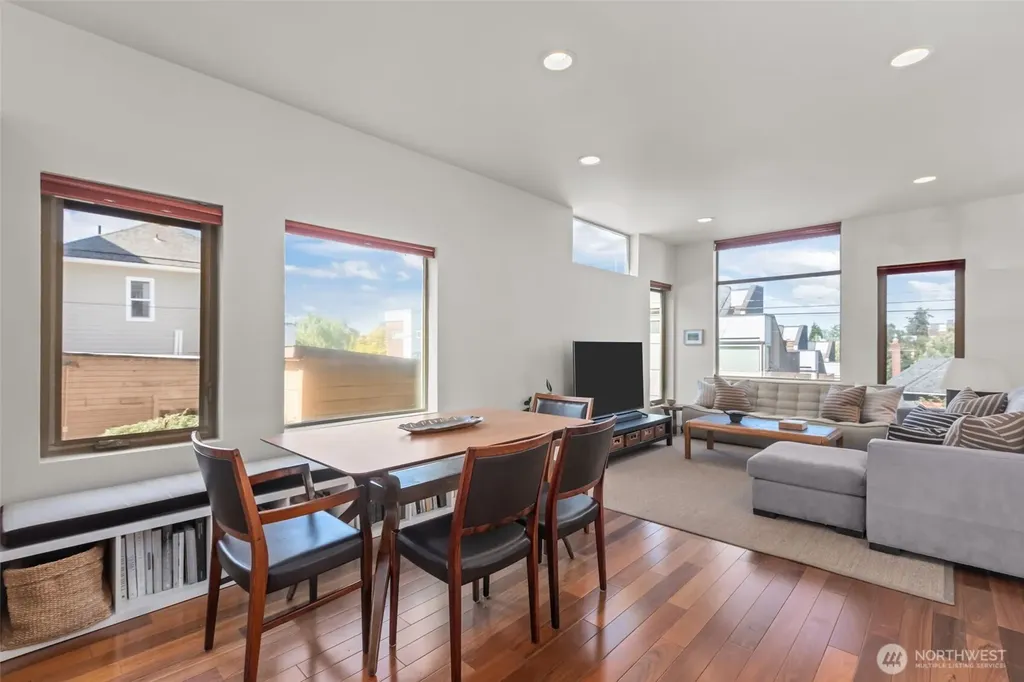 161 23rd Avenue Seattle WA 98122