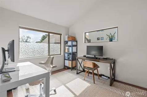 161 23rd Avenue Seattle WA 98122