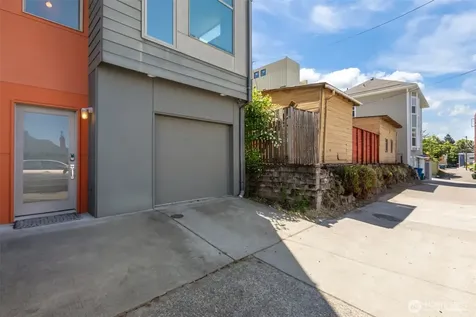 161 23rd Avenue Seattle WA 98122