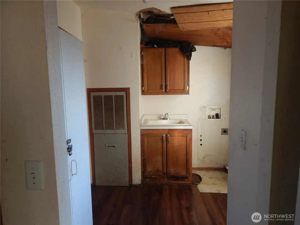 222 Salmon Street Clallam Bay WA 98326