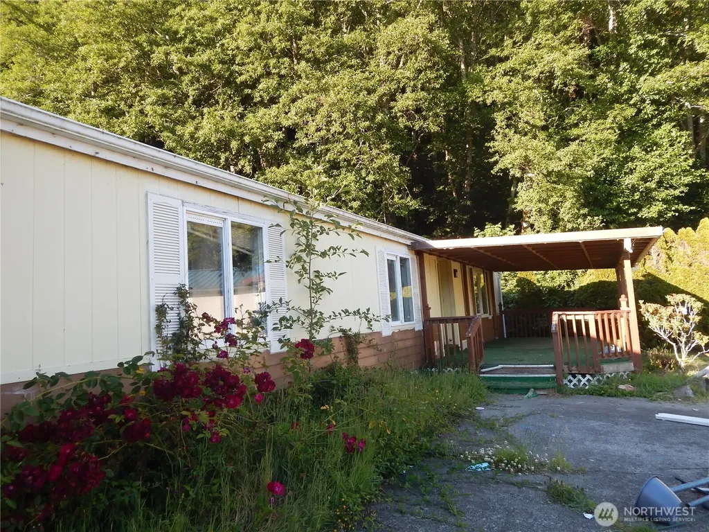 222 Salmon Street Clallam Bay WA 98326