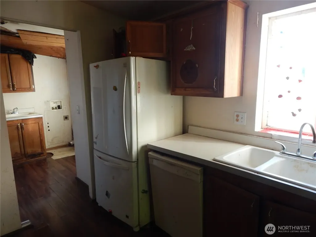 222 Salmon Street Clallam Bay WA 98326