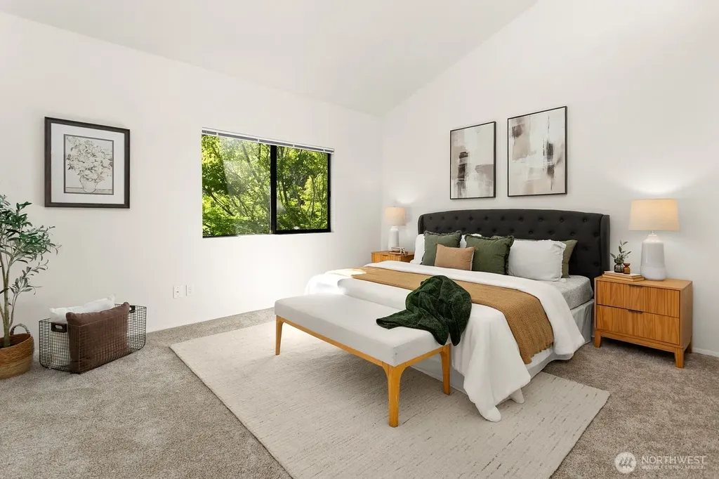 6652 Parkpoint Way NE Seattle WA 98115