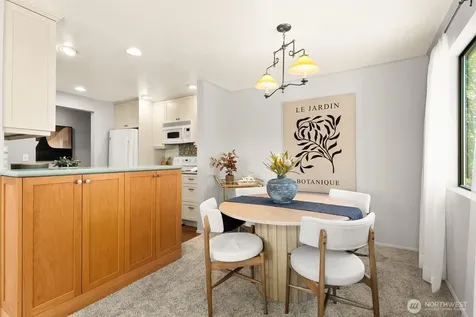 6652 Parkpoint Way NE Seattle WA 98115