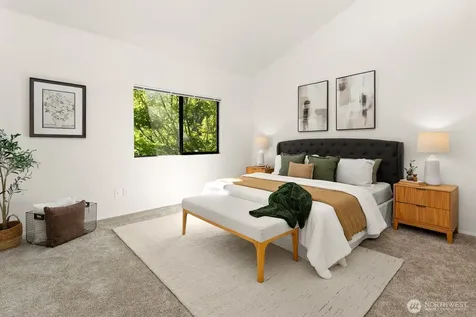 6652 Parkpoint Way NE Seattle WA 98115