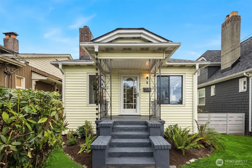 5215 Latona Avenue NE Seattle WA 98105