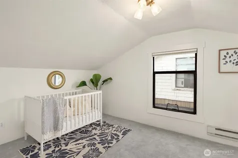 5215 Latona Avenue NE Seattle WA 98105