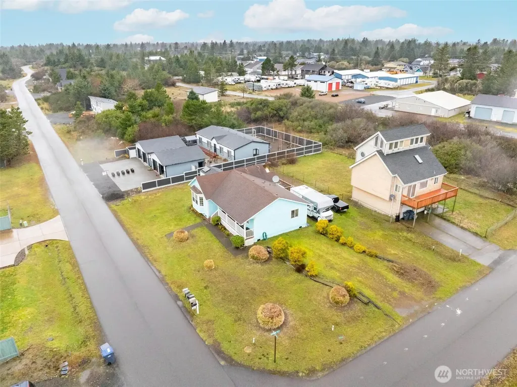 952 Wawona Avenue SE Ocean Shores WA 98569