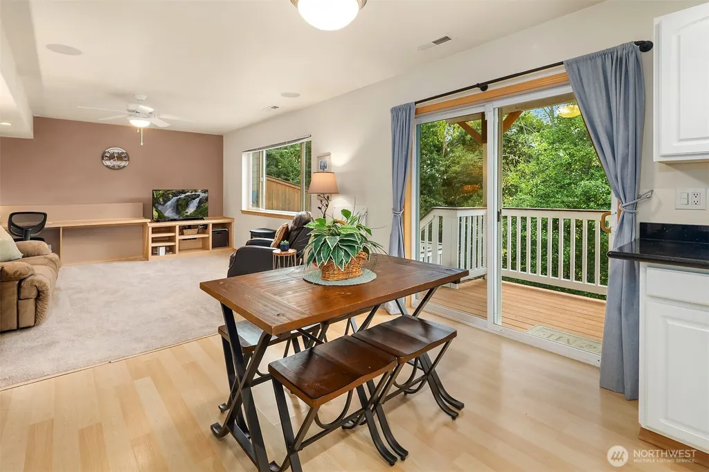 24 79th Drive SE Lake Stevens WA 98258