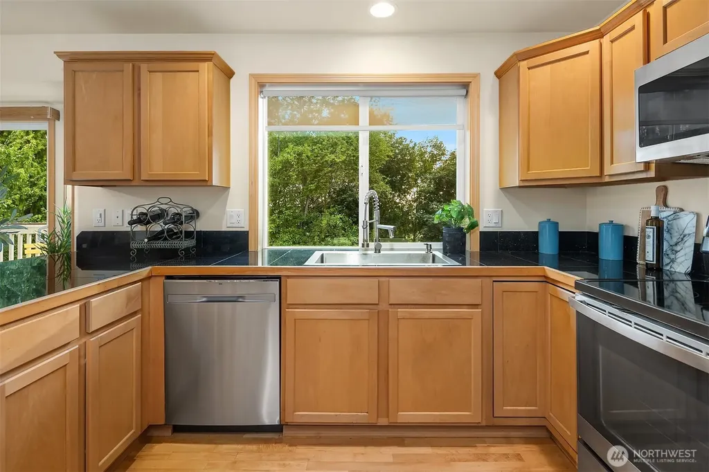 24 79th Drive SE Lake Stevens WA 98258