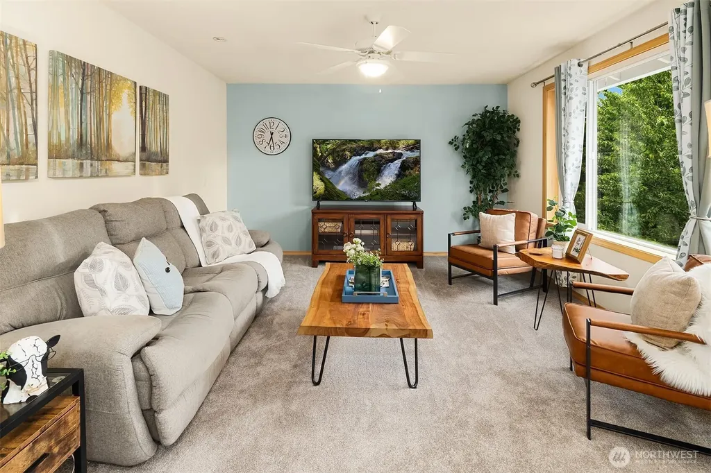 24 79th Drive SE Lake Stevens WA 98258