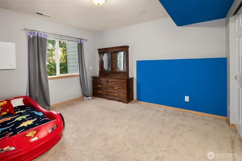 24 79th Drive SE Lake Stevens WA 98258