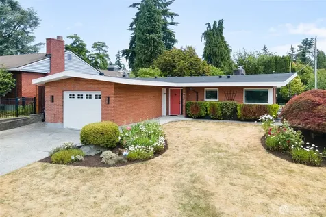 6050 43rd Avenue NE Seattle WA 98115