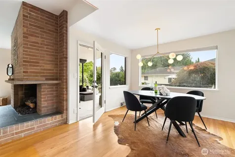 6050 43rd Avenue NE Seattle WA 98115