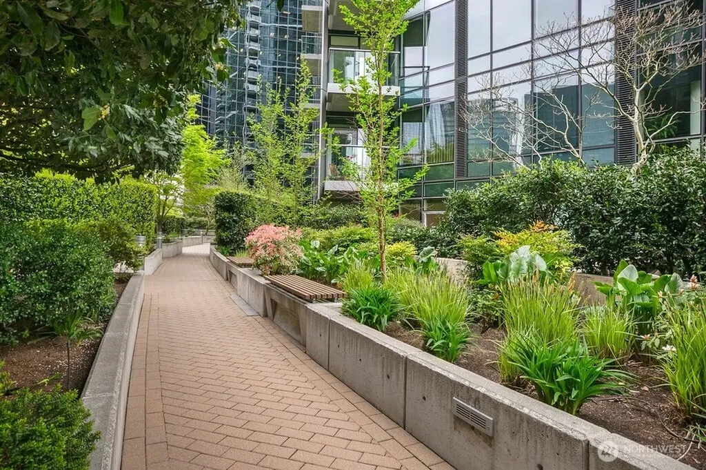 500 106th Avenue NE Bellevue WA 98004