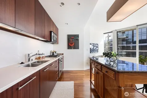 500 106th Avenue NE Bellevue WA 98004