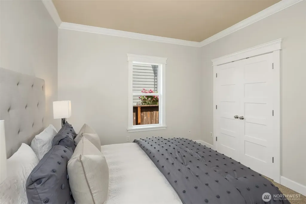 223 29th Avenue E Seattle WA 98112
