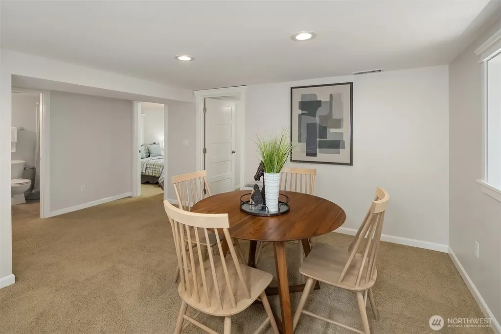 223 29th Avenue E Seattle WA 98112